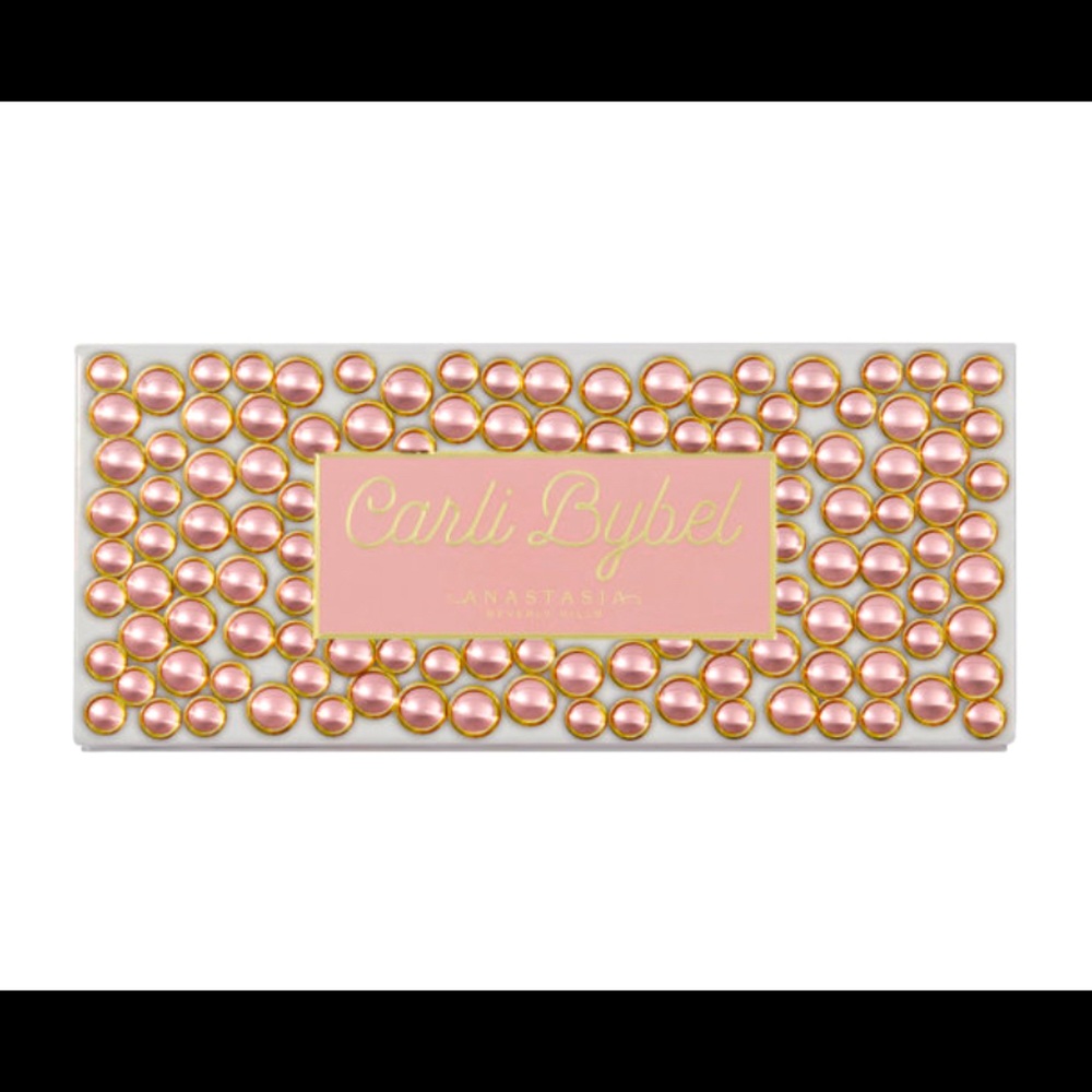 ANASTASIA BEVERLY HILLS
Carli Bybel Palette